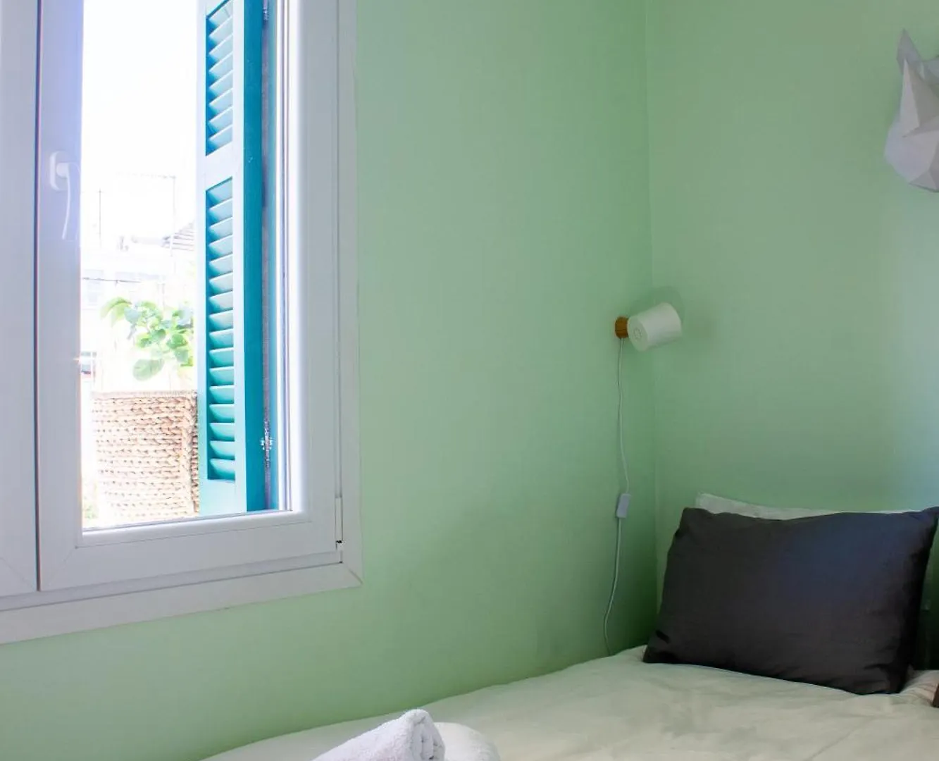 Homevision - City Chic - Cozy Balcony Bliss Thessaloníki